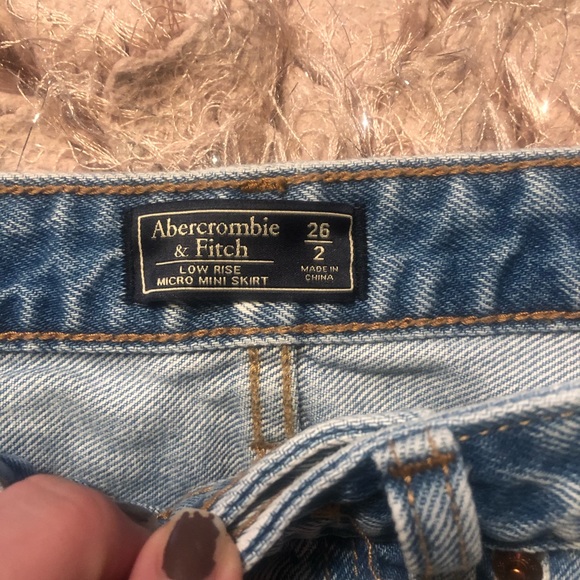 Abercrombie and Fitch denim skirt - Picture 4 of 5